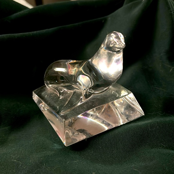 NWOT Baccarat Crystal Seal on Iceberg- VINTAGE NO FLAWS - Picture 1 of 5